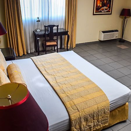 סן פדרו סולה Hotel Victoria מראה חיצוני תמונה